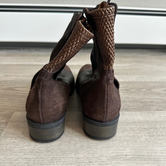 Sundance Brown Leather Ankle Boots - Picture 4 of 12